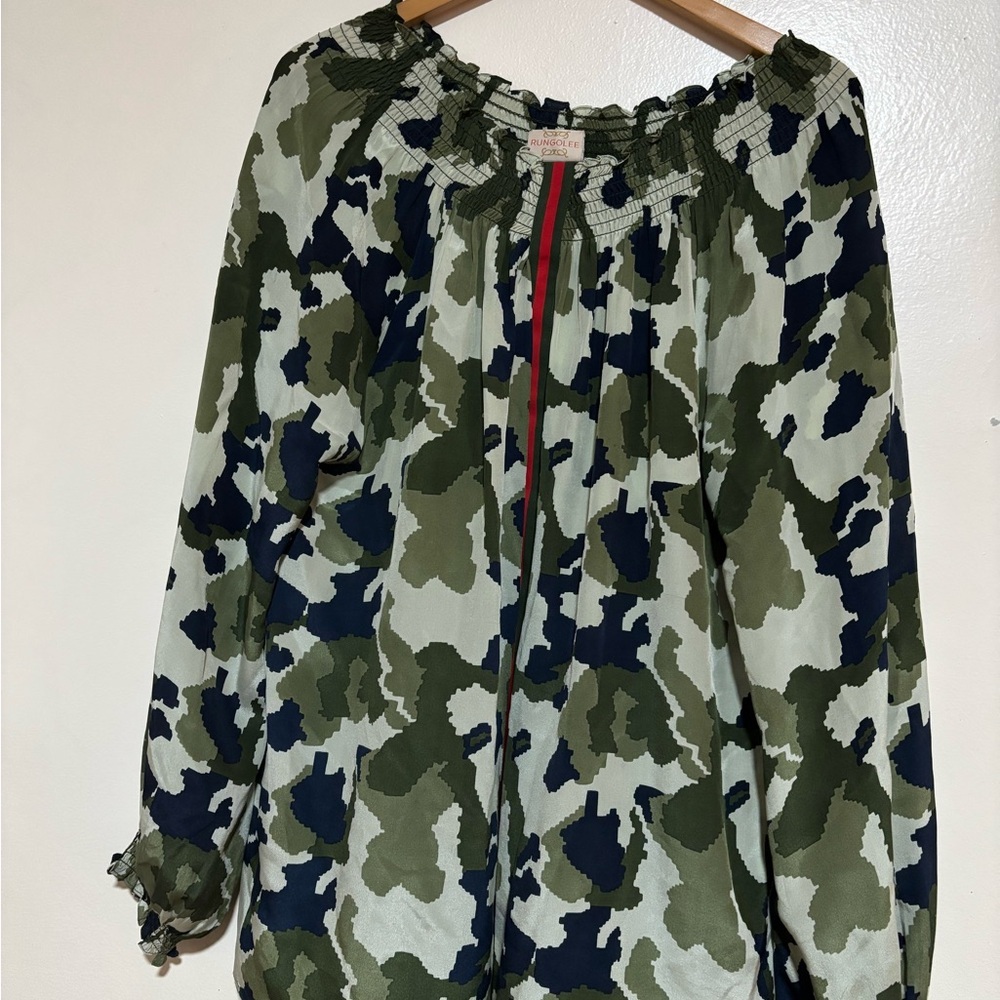 100% Silk Camouflage Brooklyn Full Sleeve Blouse size M Avant Guard Artsy Boho
